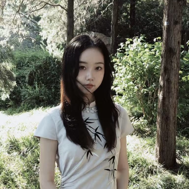 何爍